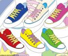 Renkli spor ayakkabıları